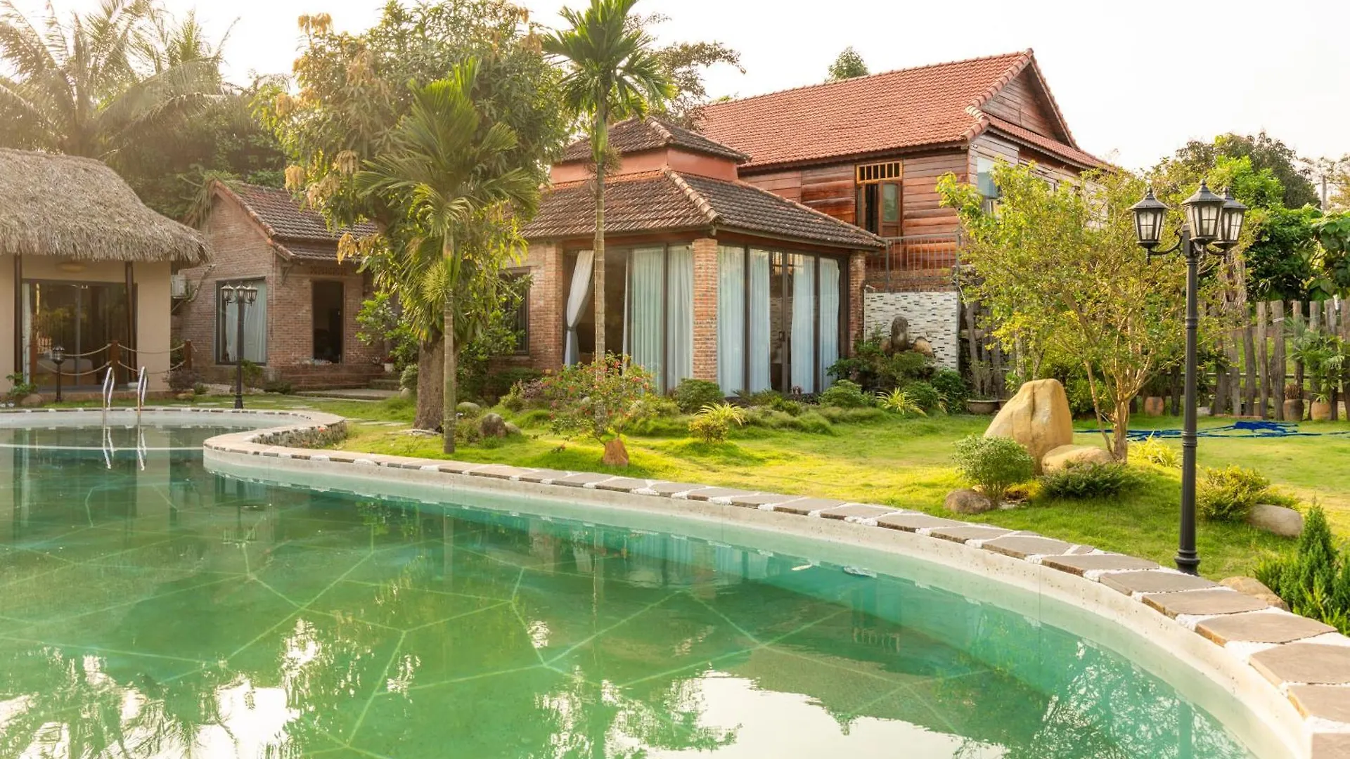 La Retreat Hotel Da Nang