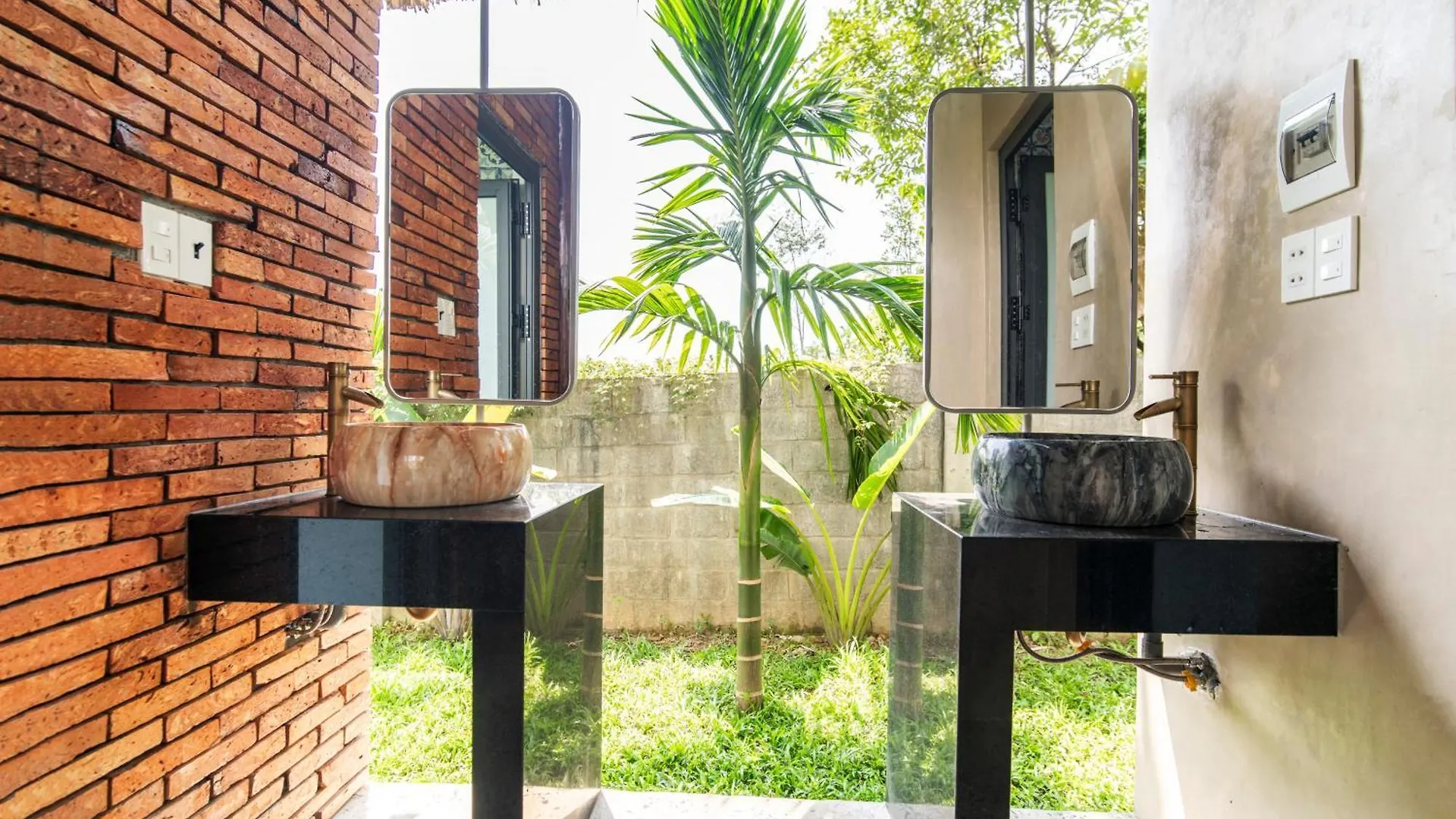 La Retreat Hotel Da Nang
